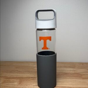 University of Tennessee 20 oz BPA FREE Glass Water Bottle